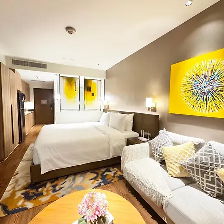 Rockwell View King Suites